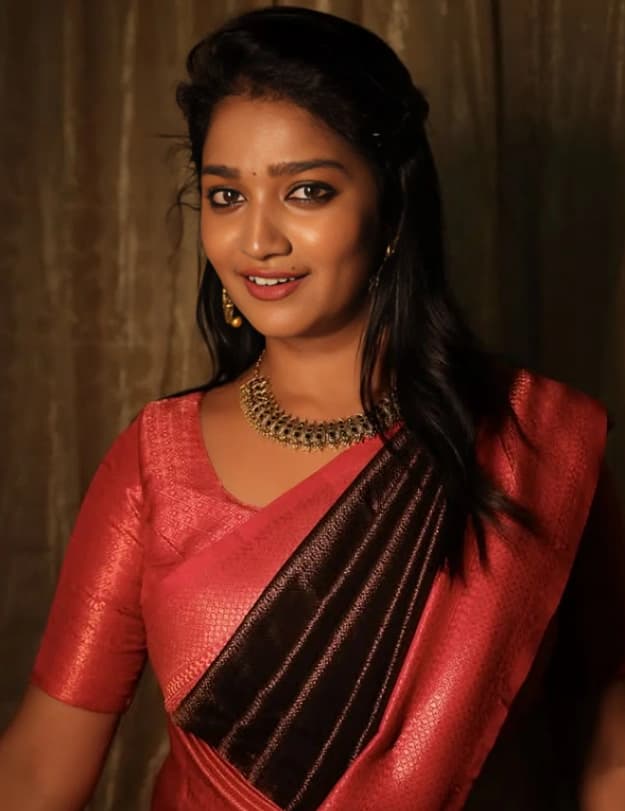 Featured image for 😍South Indian Actress Lavanya Manickam Premium Saree Stripping Video Clear Pussy Visible Taking her Boobs out and pressing it🥵💦