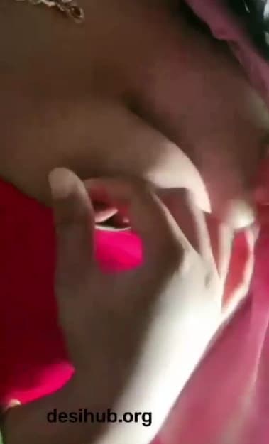 Featured image for Desi Bhabhi Showing her Big Boobs Live on Tango Premium Show