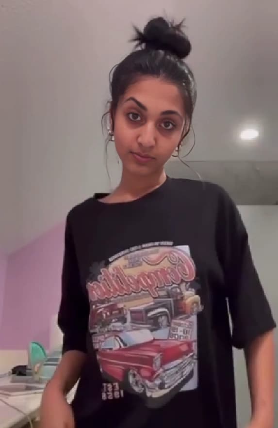Featured image for 😍Beautiful GF Stripping Full Nude Showing her Boobs and Pussy Making Cute Expressions🥵