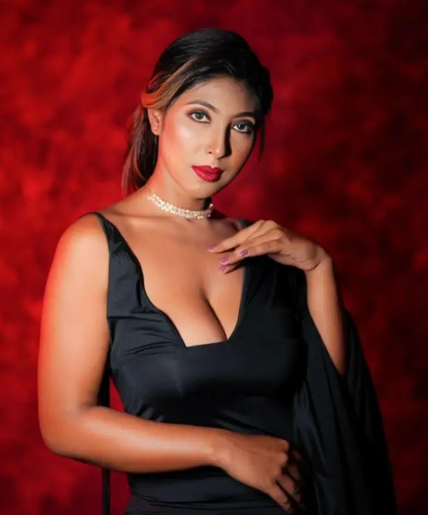 Featured image for 😍Fashion and Instagram Model Neelam Singha Nude Photoshoot Paid Pics set🥵💦