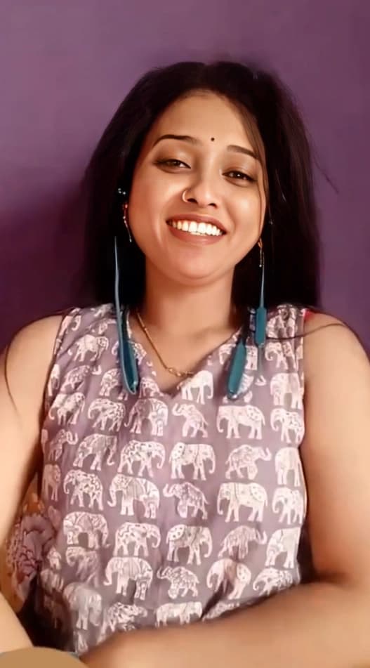 Featured image for Riya Bhabhi Nude Video Call Slow Stripping Hot Face Expressions Teasing Her Boobs and Fingering Her Pussy