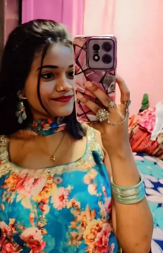 Featured image for Viral Insta Hotti Amaira Roy Topless Teasing & Showing Her Big Perky Boobs