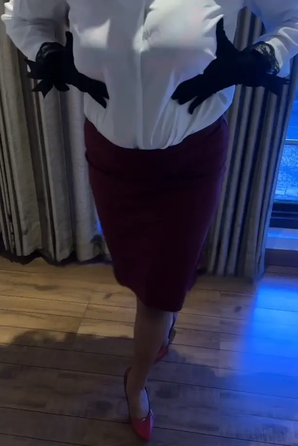 Featured image for Thick Desi Babe Teasing Big Boobs Licks Nipple And Nude Pussy Show