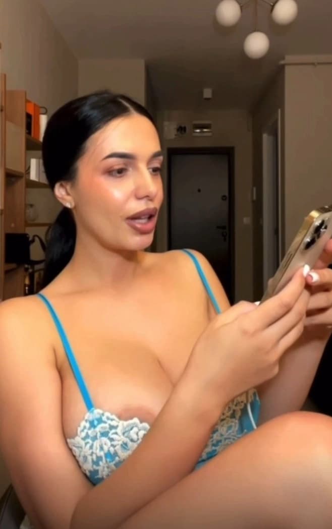 Featured image for This big boobie girl goes live on Tango, teasing her fans with her HUGE bouncing tits