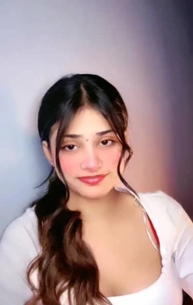 Featured image for 🥵Famous Insta Influencer SHR!ST! Latest Most Demanded Private Premium Exclusive 121 Showing Pressing B00bs & Playing with her Nppls & D!ldo masturbtion with Full Face Clear Audio💦!! Don't Miss🥵🔥