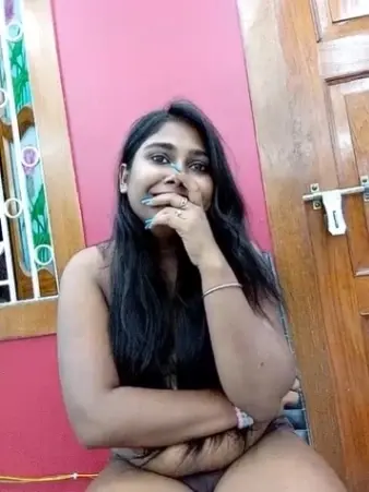 Featured image for momm69momm Teasing & Shaking Boobs on StripChat Live ~ with FACE