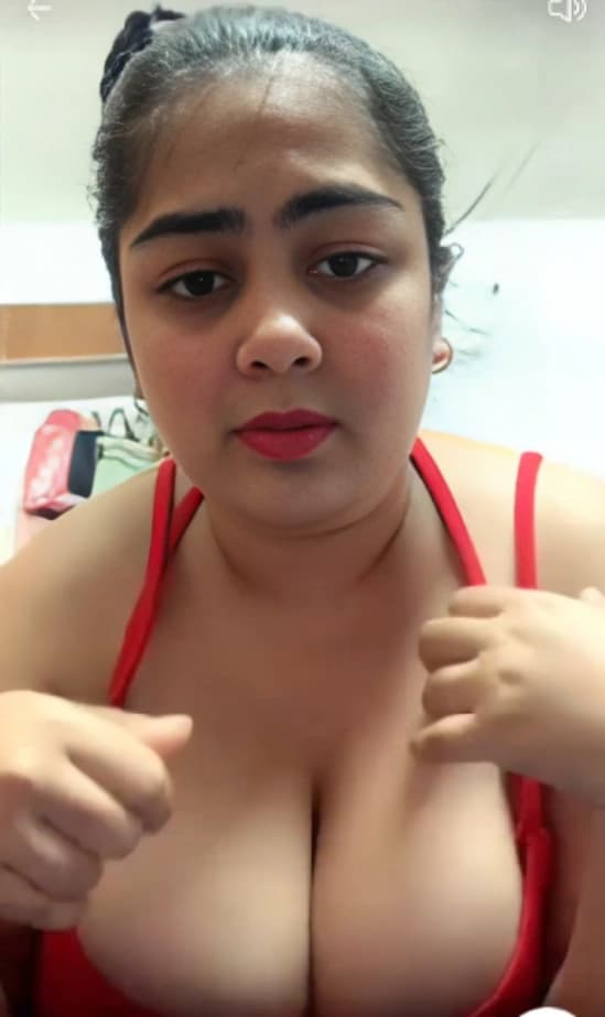 Featured image for Maharani Victoria Milf Fucking with Her Boyfriend Total 3 Videos Don't Miss!!