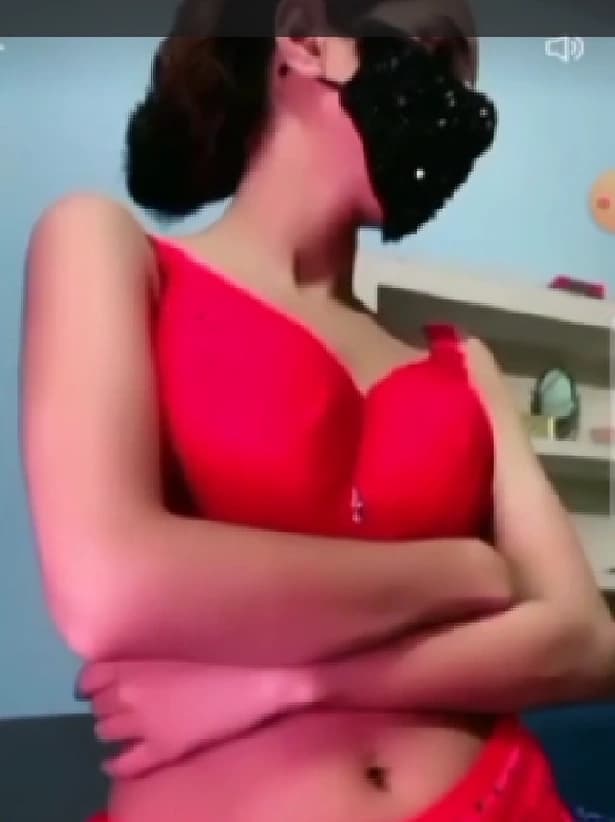 Featured image for Coupal Show Full Nude blowjob