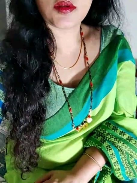 Featured image for Telugu Aunty 🥻 Sexy Teacher Showing Her 👅 Big Boobs