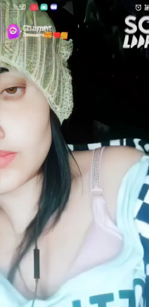Featured image for Diwani Chamet Showing her Boobies on Private Videocall