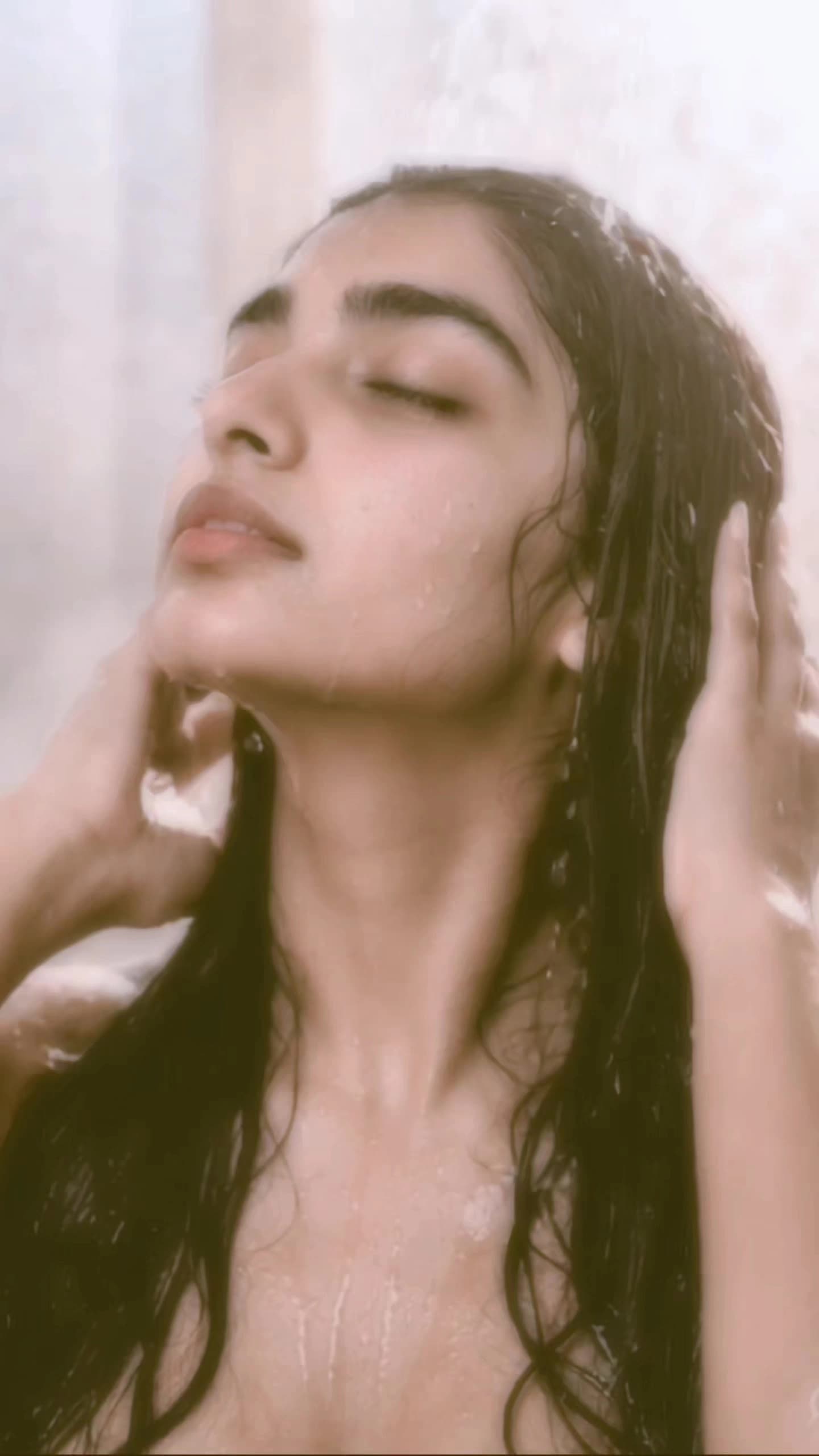 Featured image for Beautiful Sexy Model Hot Nude Shower Tease