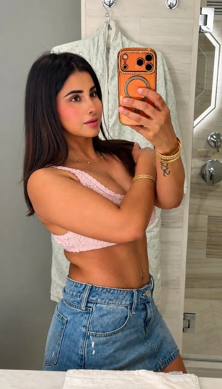 Featured image for Meeti Kalher Nude BBC Blowjob and Tight Desi Pussy Gets Destroyed Hard